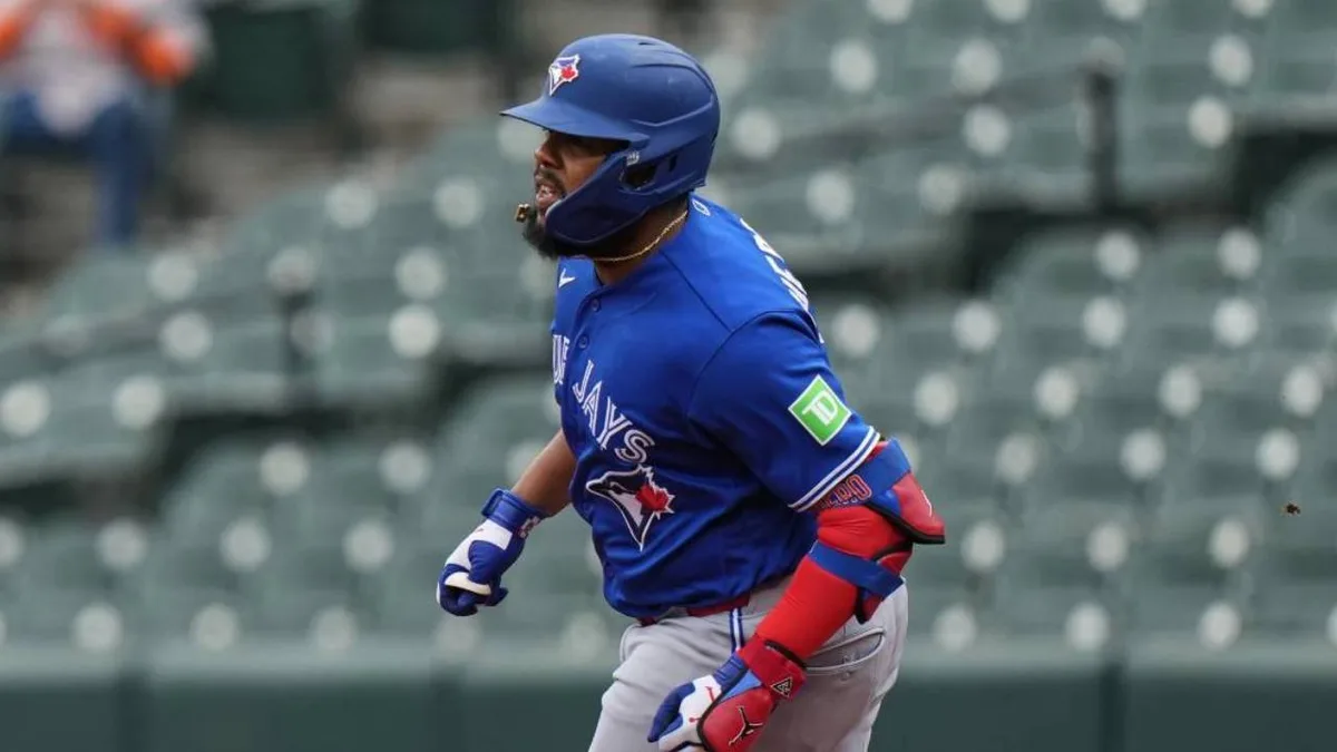 Votto’s advice to Blue Jays’ Guerrero Jr. on fixing woes: ‘Watch your dad’