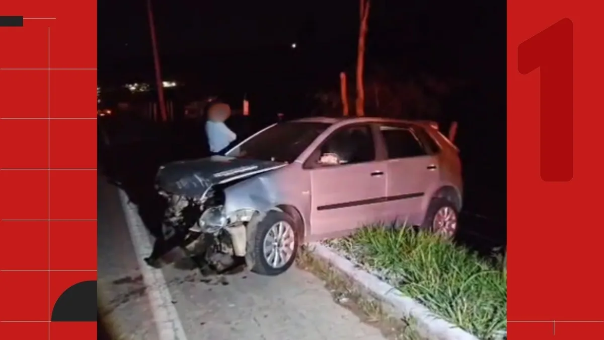 Adolescente morre e quatro jovens ficam feridos após carro bater a caminho de festa no ES