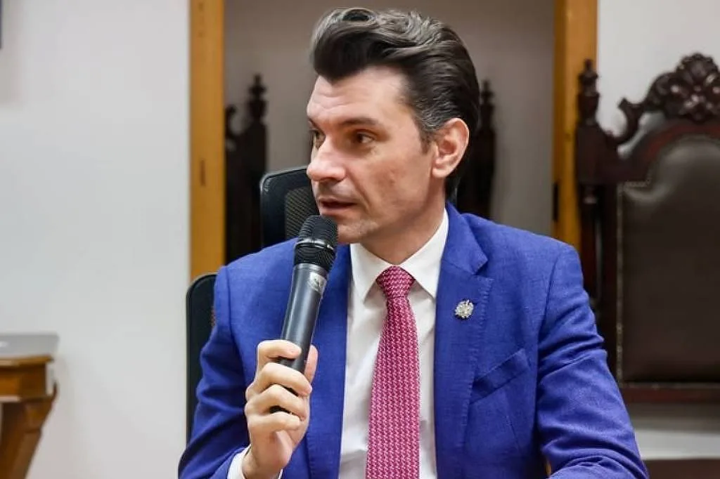 Promotoria pede multa de R$ 795 mil a ex-delegado-geral por condução do caso Orelha