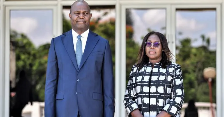 Moçambique aposta na IA mas alerta para perigo nas eleições