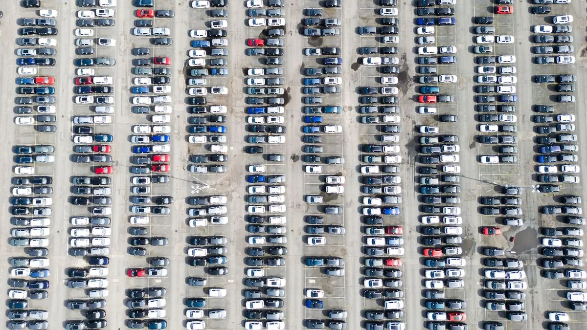 Autoindustrie: Volkswagen verkauft erneut weniger Autos