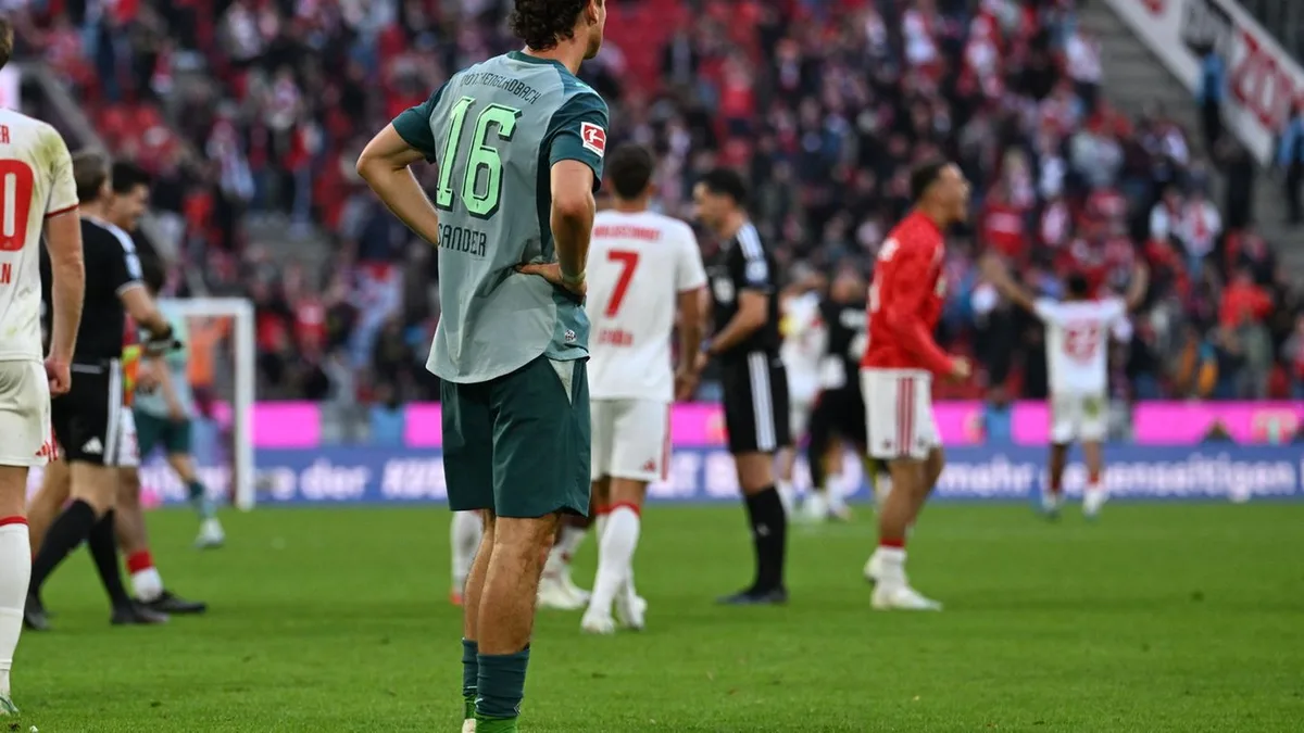 Fußball-Bundesliga: Krawalle und keine Punkte: Gladbach nicht bundesligareif