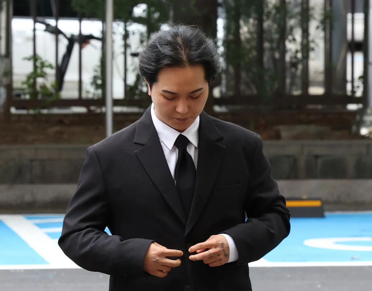 검찰, ‘송민호 부실복무’ 관리책임자 징역 1년 구형