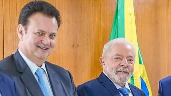 Kassab: Centrão está com Lula, Flávio Bolsonaro “vai desabar” na campanha e não ganha eleição
