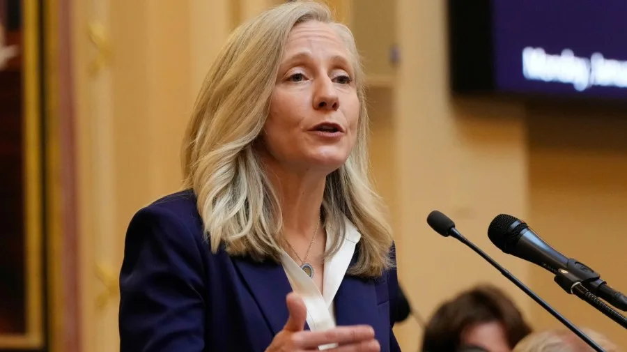 Spanberger announces tightened data center restrictions, clean energy mandates in Virginia
