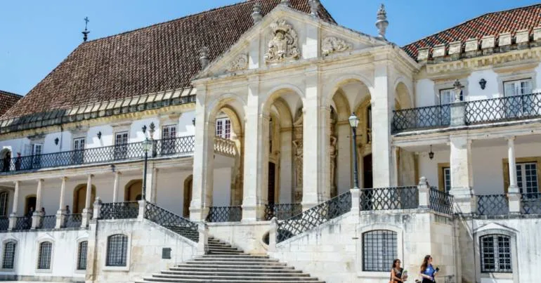 Rádio e Associação Académica de Coimbra alvos de ameaças