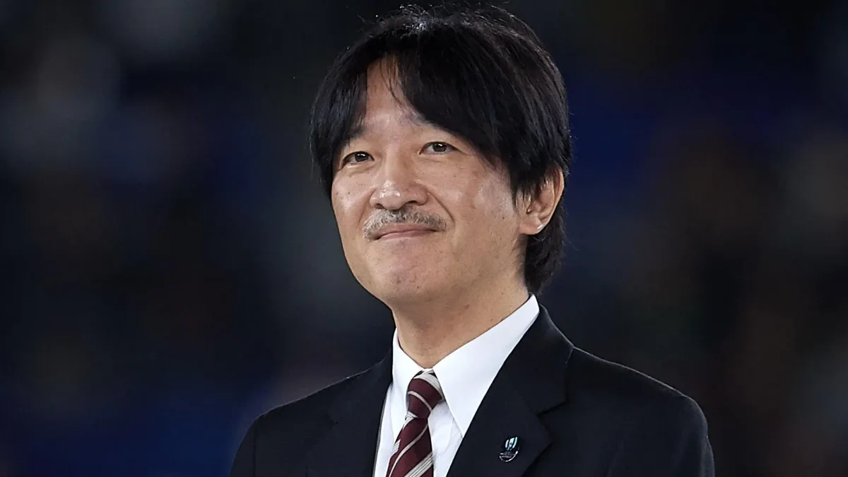 Akishino, hermano del emperador japonés, se ve 'atrapado' en una rueda de prensa sin saber qué responder: "No puedo hablar"