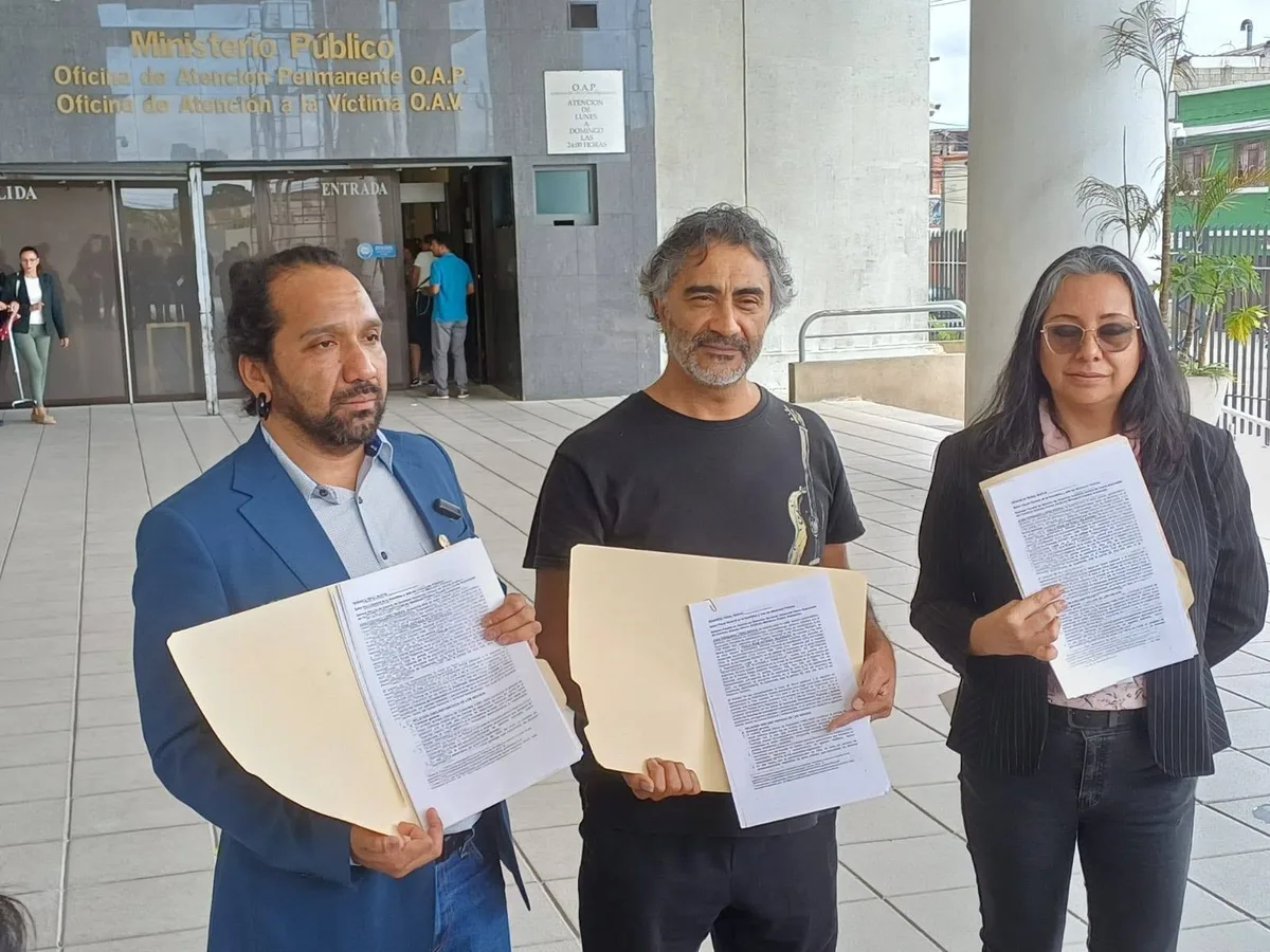 Organización de Familiares Desaparecidos en Guatemala presenta una denuncia por 37 crímenes de guerra contra artistas