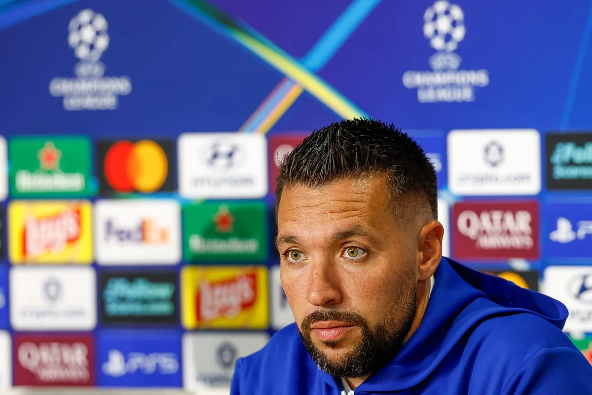 Farioli espera um Betis forte e avisa: Samu e Zaidu viajaram "para jogar" na Champions