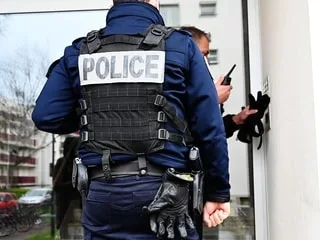 Sucy-en-Brie : une enquête ouverte après la découverte du corps d’une femme dans un appartement, son fils interpellé