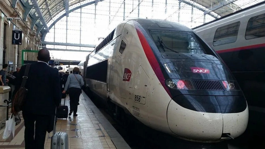 Jusqu'à 11h30 de retard sur la ligne TGV Hendaye-Paris, à cause des orages
