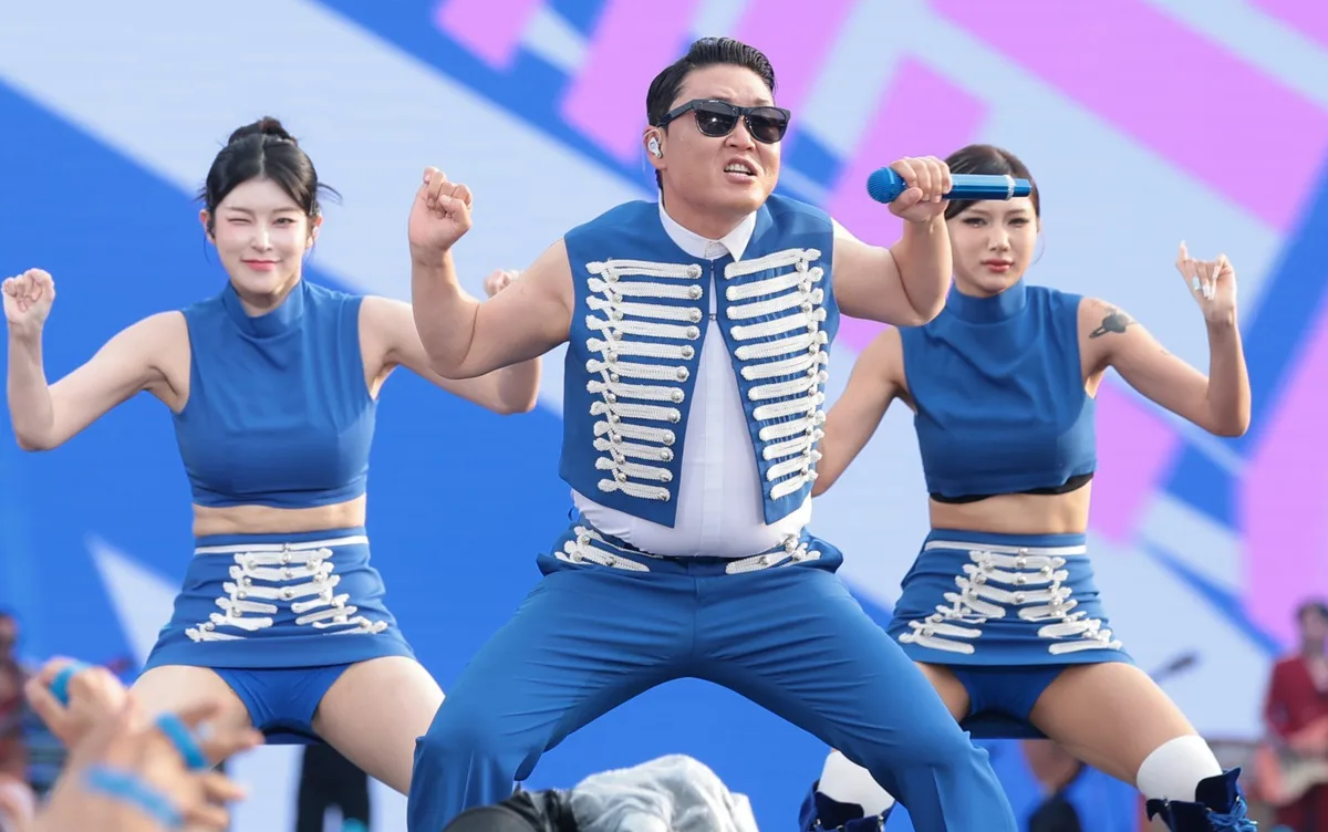 법원, ‘수면제 대리 수령’ 싸이 벌금 500만 원 약식명령
