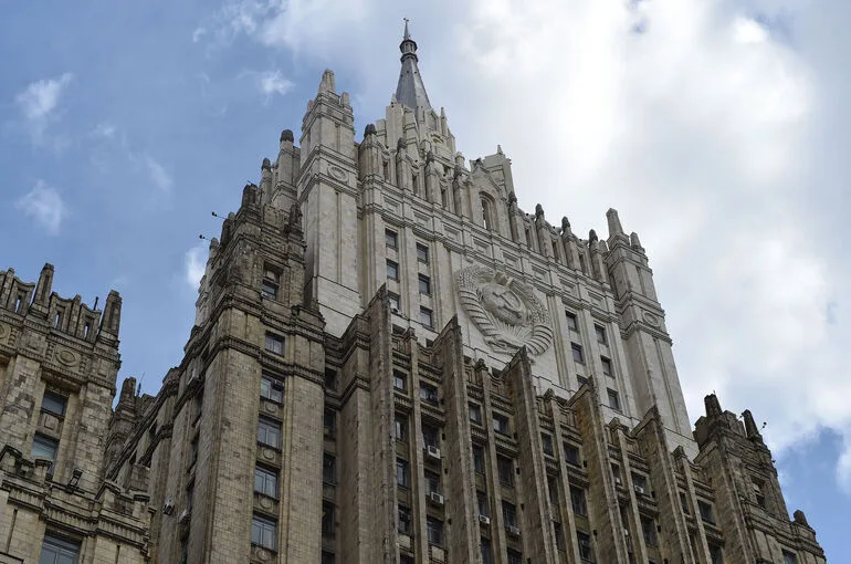 МИД РФ выразил протест послу Японии из-за антироссийских высказываний премьера