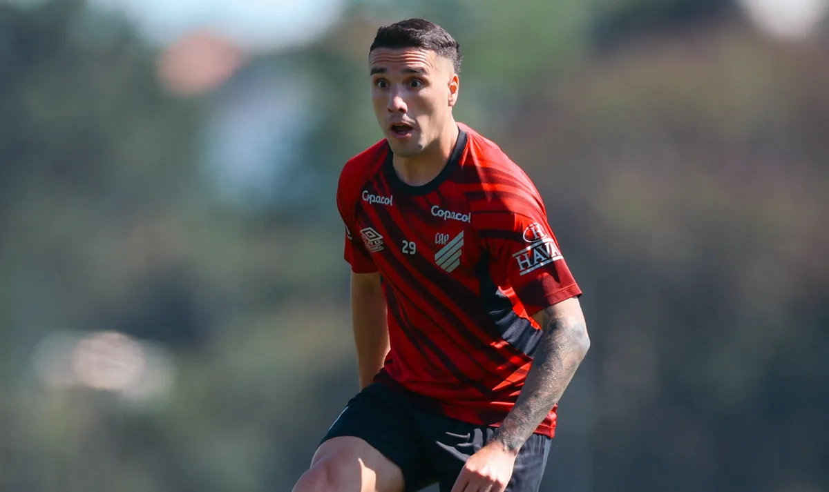 Benavídez tem lesão constatada e desfalca o Athletico na sequência do Brasileirão