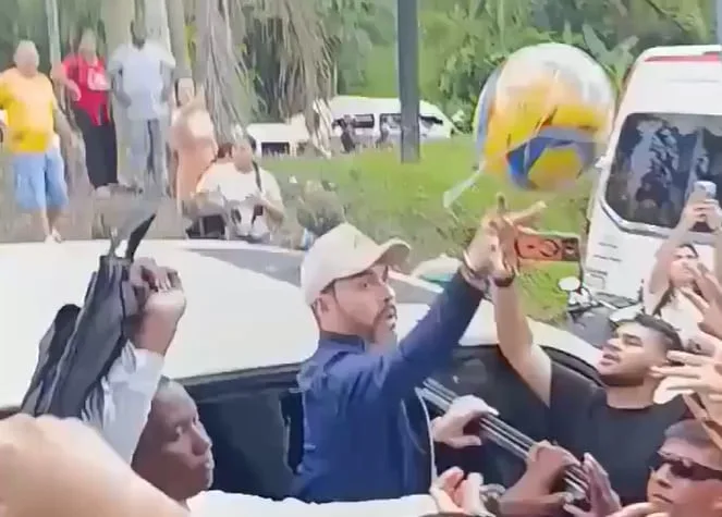 De la Espriella da los primeros pasos en falso de su mandato en medio de la crisis por el terremoto en Colombia