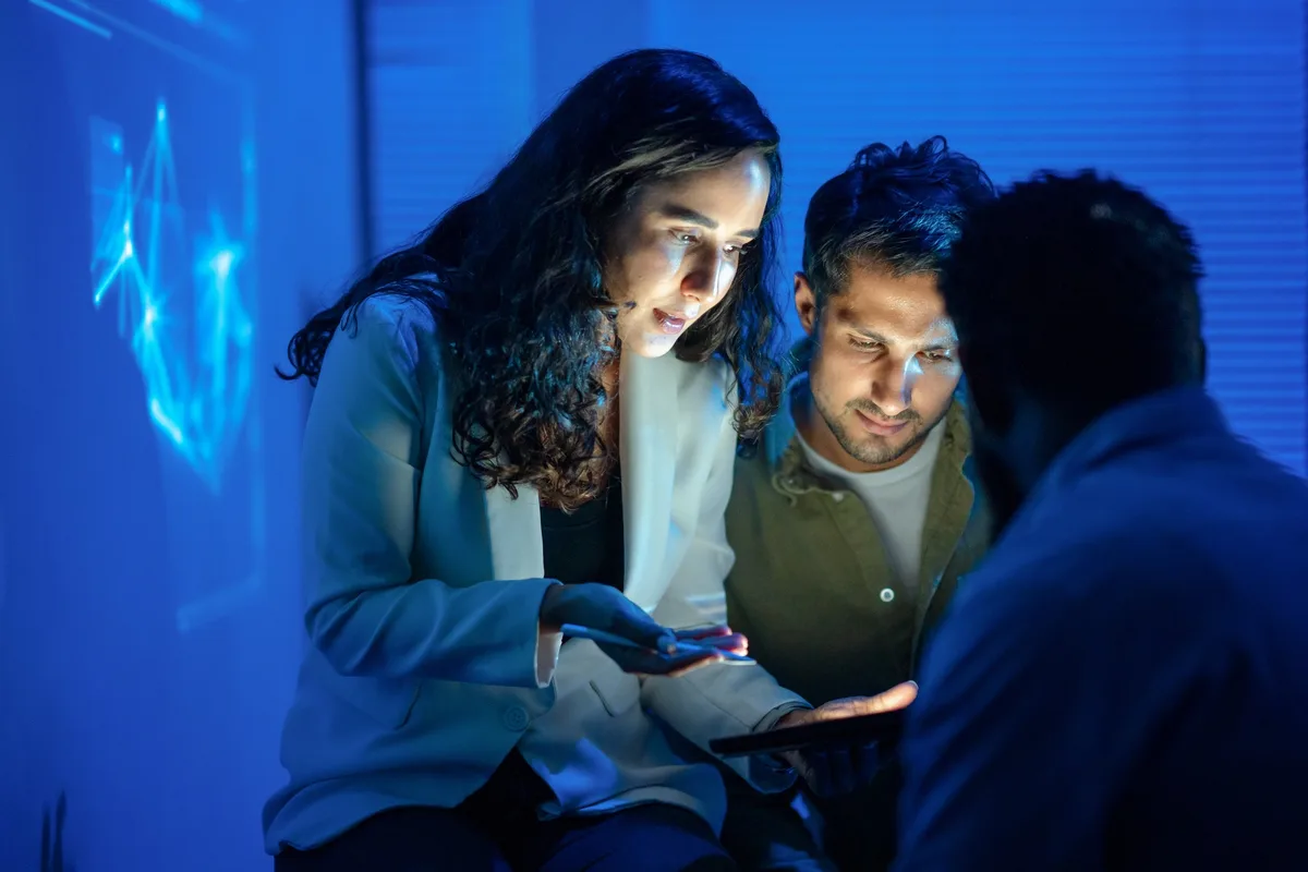 Jovens veem tecnologia como ameaça e aposta ao mesmo tempo, segundo pesquisa