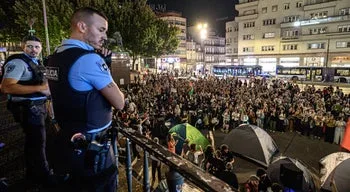 Dezenas de feridos em confrontos entre manifestantes e polícia no Porto