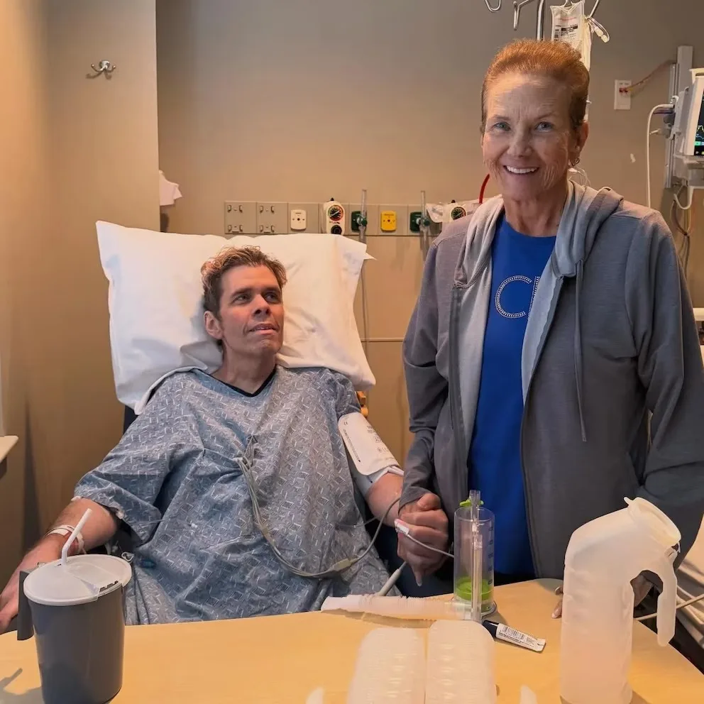 La madre de Perez Hilton pide la custodia temporal de los hijos del bloguero