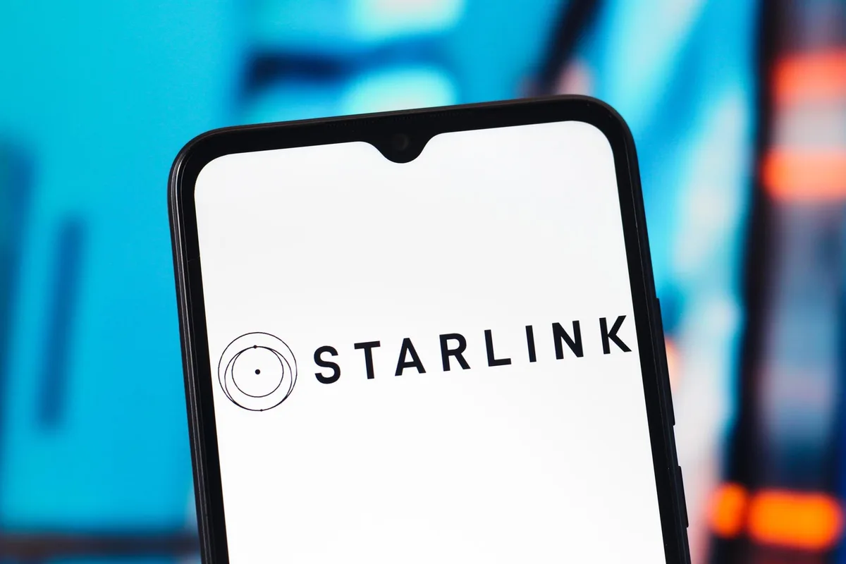 Polonia no descarta como sabotaje el incendio de las instalaciones de Starlink en el este del país