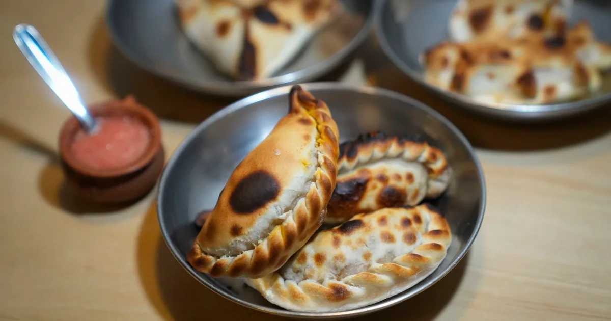 La nueva era de la empanada: 5 lugares de Buenos Aires que revalorizan un clásico argentino