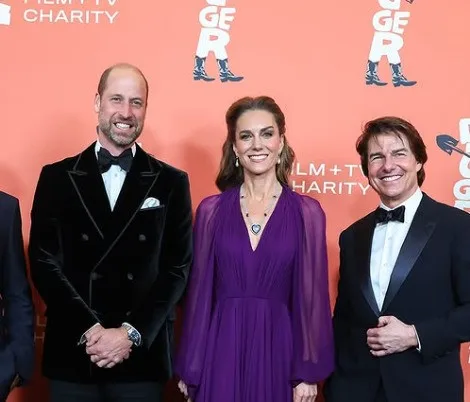 Tom Cruise quebra protocolo real ao ajudar Kate Middleton