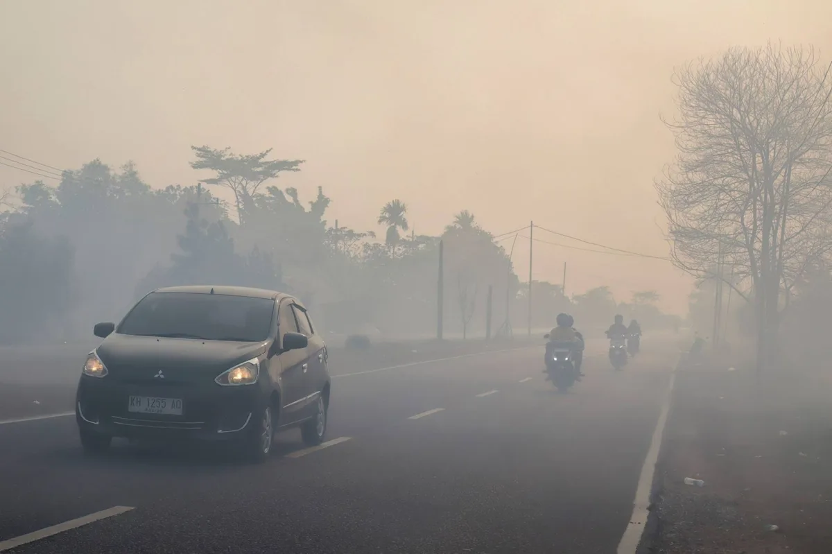 Prabowo surveys Indonesian fires causing world’s worst air