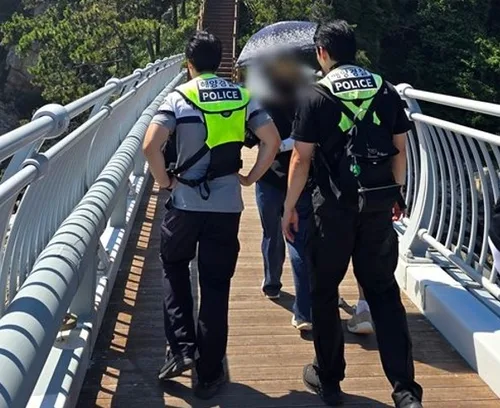 폭염 지속에…고군산군도서 이틀간 관광객 7명 온열질환 증상