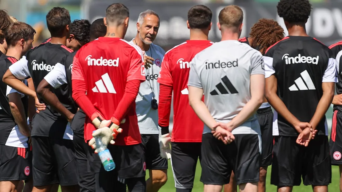 Insider berichtet - „Eintracht ist die größte Baustelle der Bundesliga“