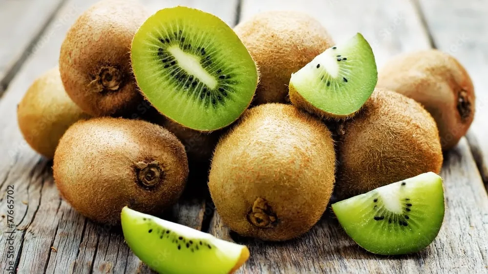 El impacto del consumo de kiwi en el metabolismo de personas con hígado graso o que buscan revertirlo