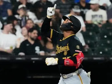 Valdez homers and the Pirates use 8 pitchers in a 4-2 win over the White Sox