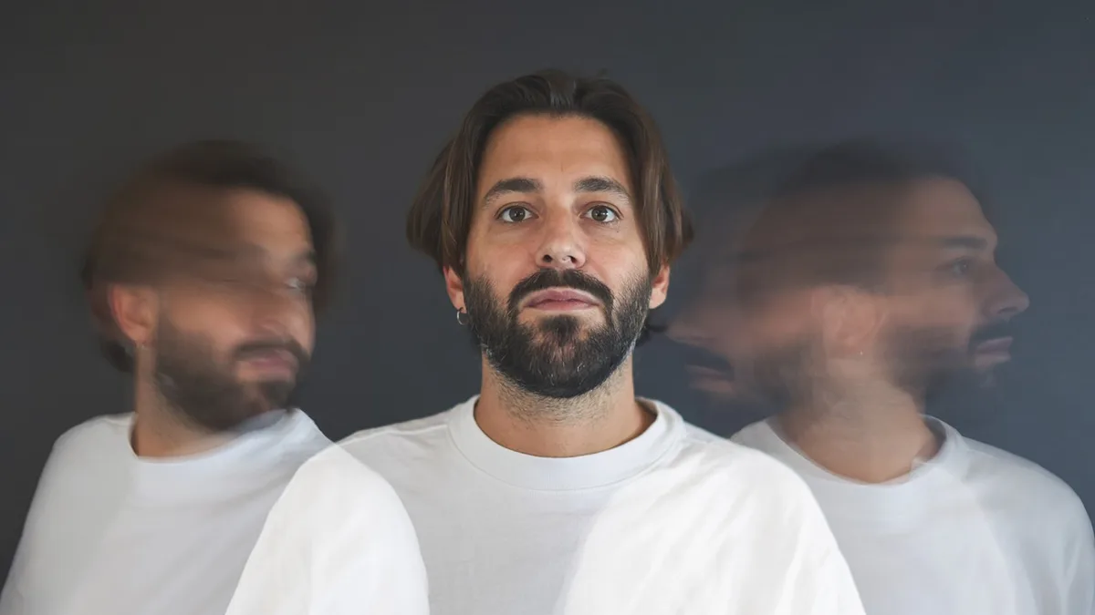 Salvador Sobral edita novo álbum: "Seria muito caricato um cantor português cantar com pronúncia do Brasil"