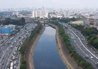 Marginal Tietê: como a orla que atraia esportes e lazer virou um rio morto