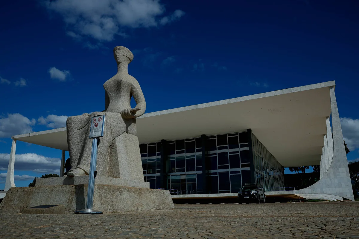 STF veda que municípios calculem alíquota de IPTU com base na área do imóvel