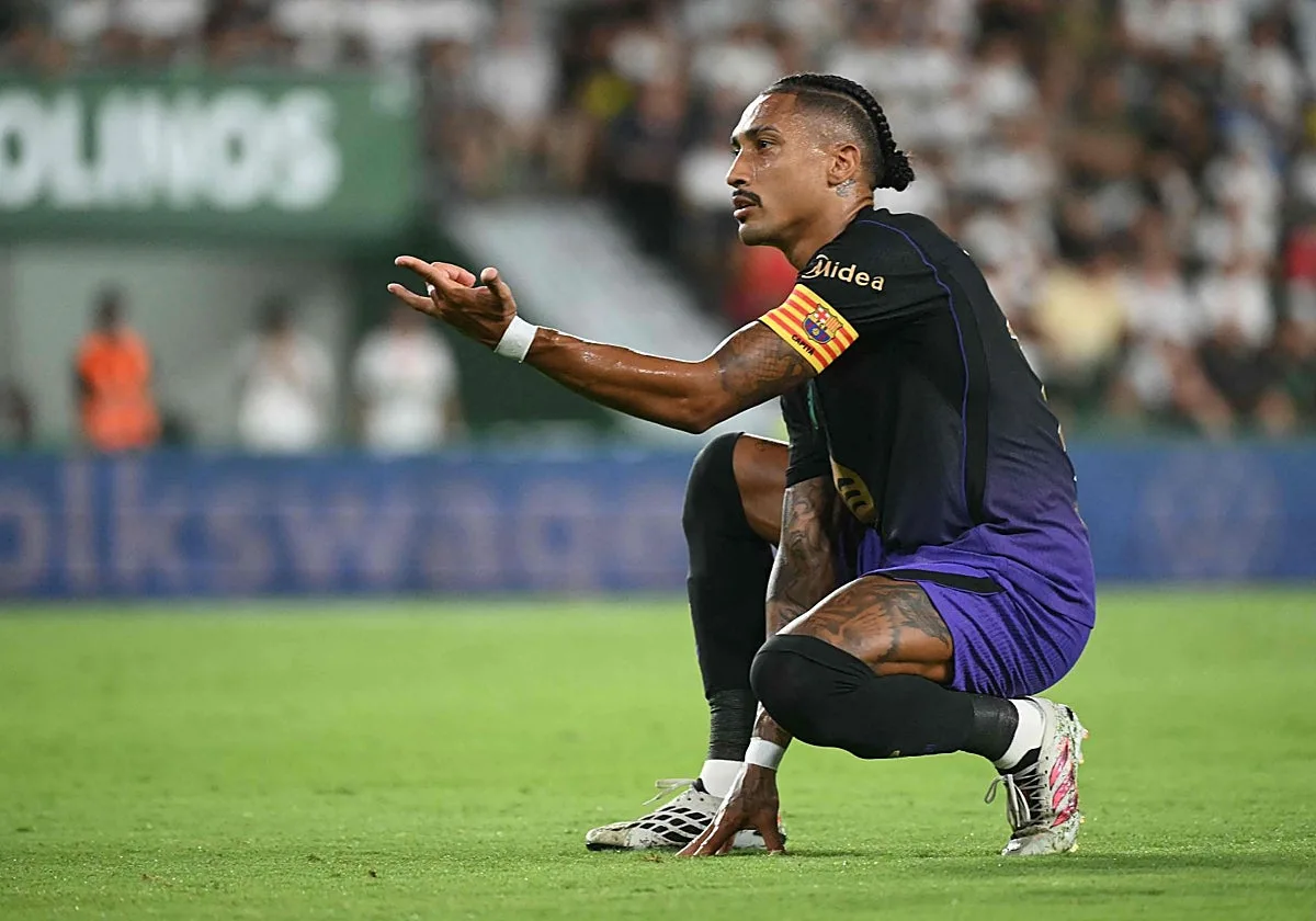 El Barça se estrena fulminando al Elche