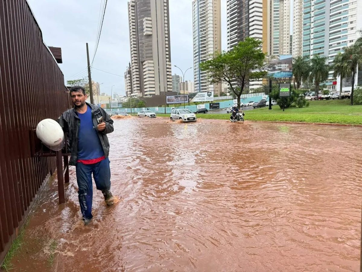Os alagamentos pioraram no seu bairro nos últimos anos? Vote na enquete