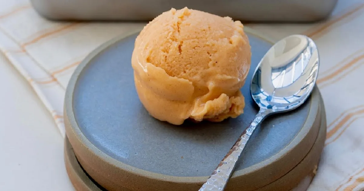 Helado multifruta hecho en casa: fácil de hacer, súper cremoso y altamente refrescante