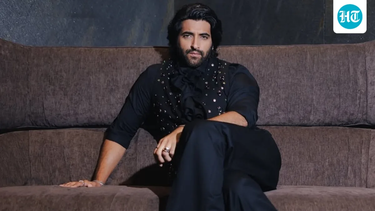 Akshay Oberoi talks about chilling with Shah Rukh Khan on King set, says he'd jump off a cliff for Siddharth Anand