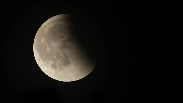 Partielle Mondfinsternis: Der Mond verfinstert sich: Wie gut ist das Schauspiel zu sehen?