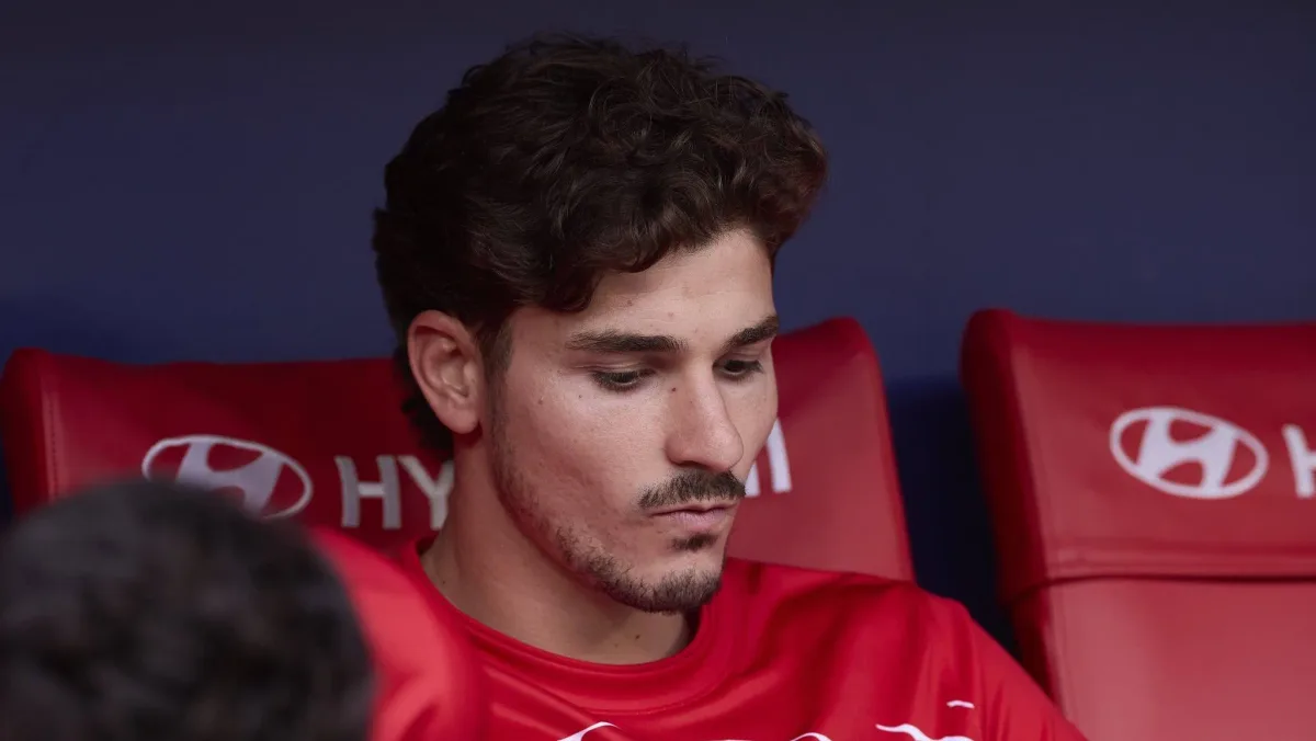 Retorno de Álvarez ao Atlético de Madrid teve vaias e tentativa de blindagem que gerou polêmica