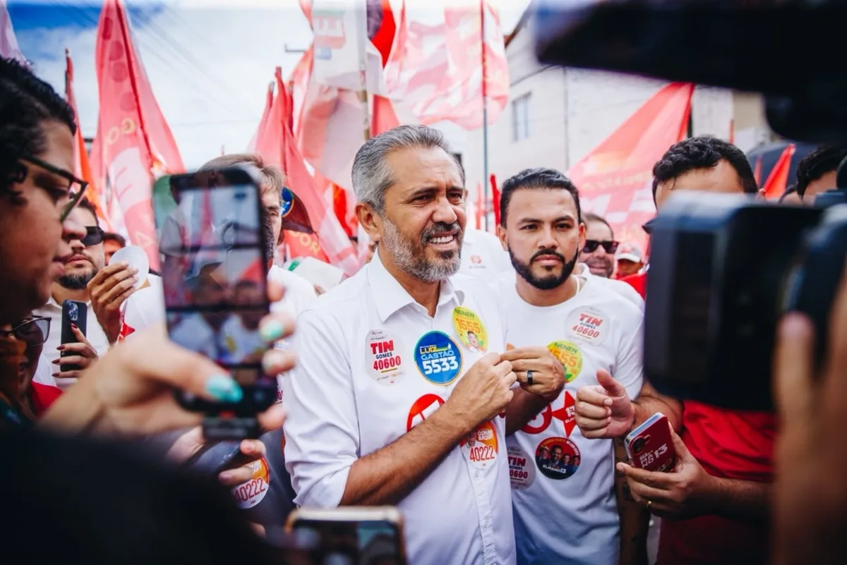 Elmano planeja construir 70 mil novas casas no Ceará, em parceria com governo Lula e prefeituras