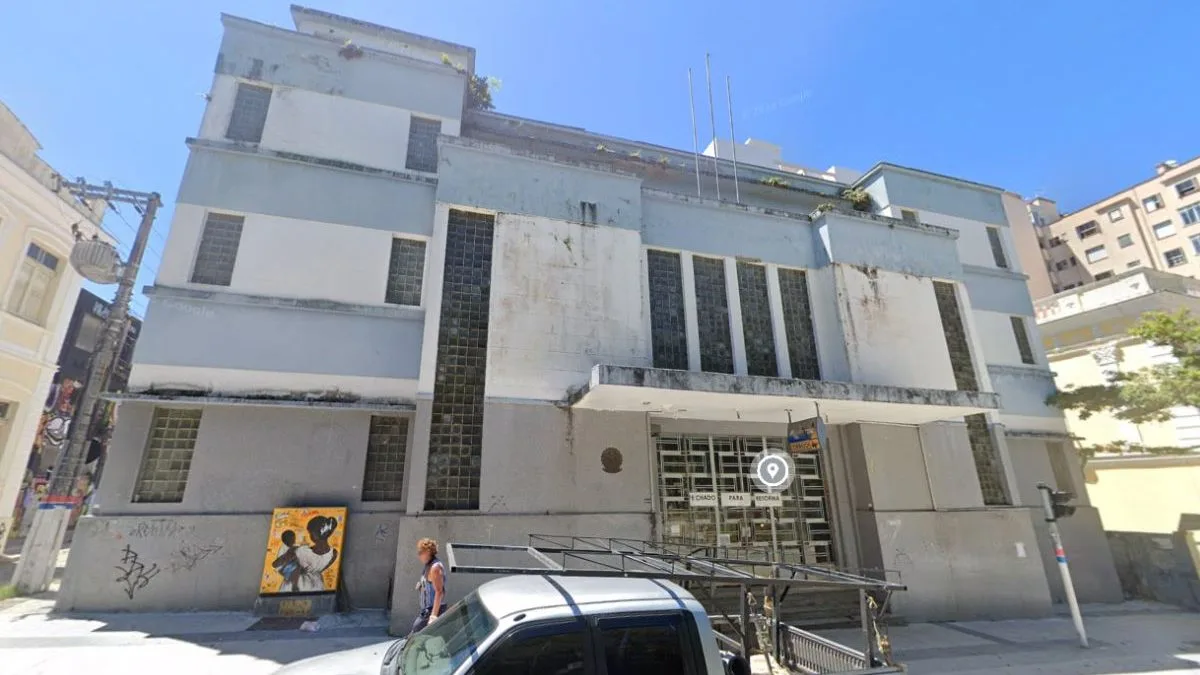 Burocracia é desamarrada e antigo prédio dos Correios na Praça 15 finalmente vai ter destino