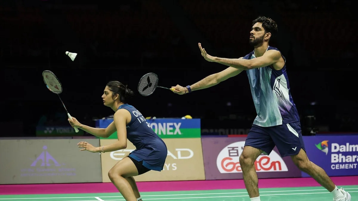 Kapila-Crasto ease past Macau pair to reach BWF Worlds 2026 round of 16