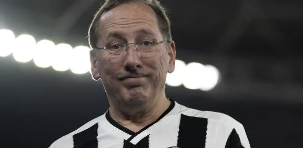 Textor cita clubes que nunca compraria e alfineta ex-presidente do Botafogo