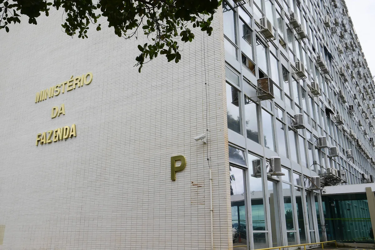 Governo arrecada menos de 20% do previsto com dividendos de estatais no 1º semestre