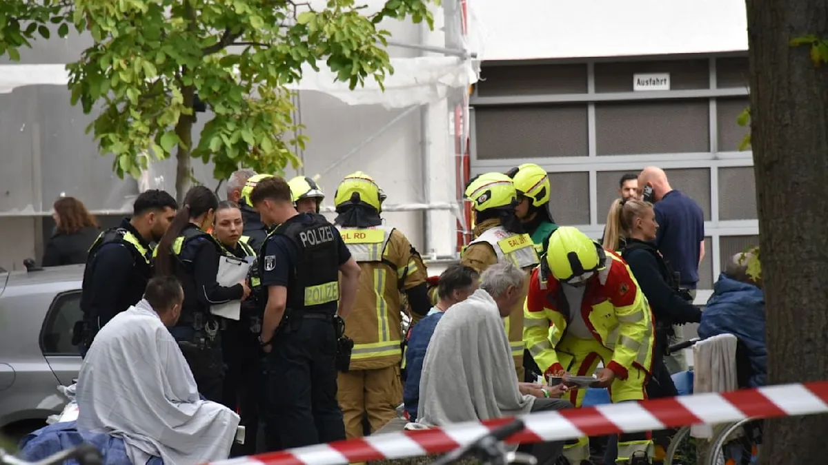 25 Verletzte - Ein Toter bei Brand in Berliner Pflegeheim
