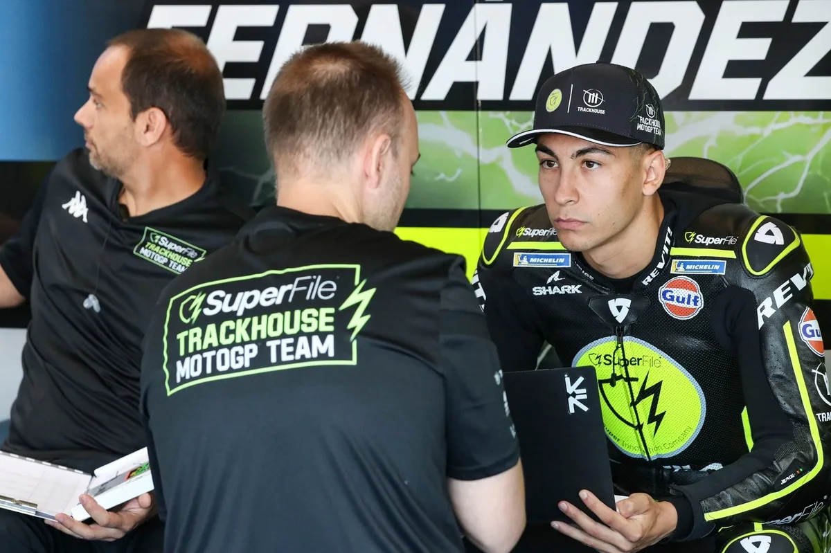 MotoGP: Trackhouse renova com Fernández; veja como está o grid de 2027