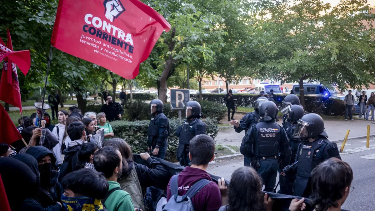 Quién es Contracorriente, la organización juvenil vinculada a los disturbios en la Universidad Complutense de Madrid