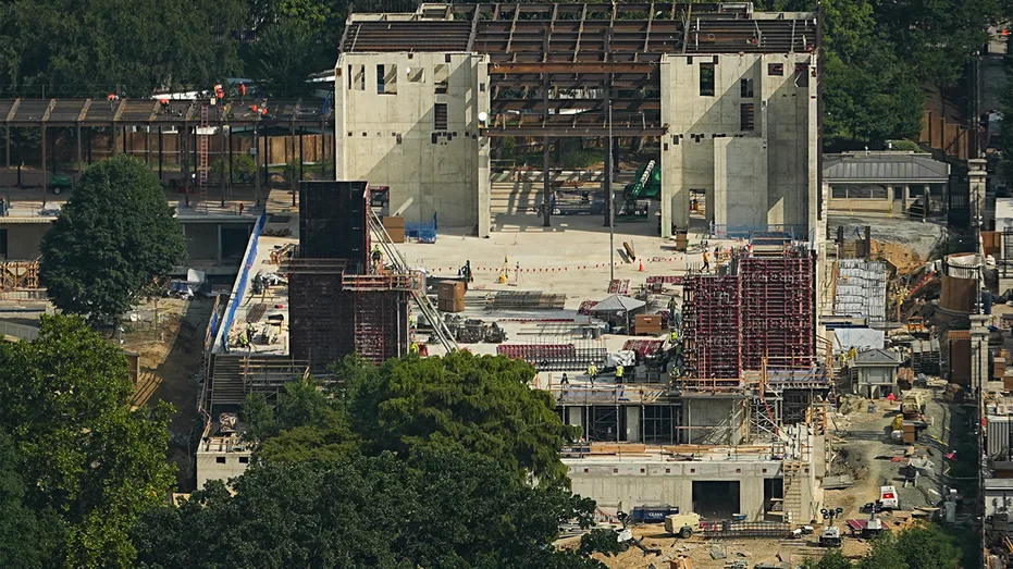 Trump's White House ballroom construction gets another lifeline from SCOTUS amid heated legal fight