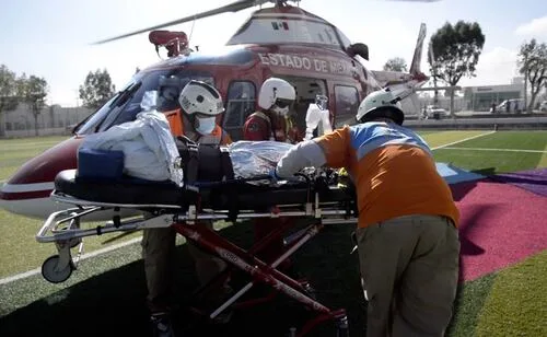 Trasladan a Texas a menor lesionada en accidente con pirotecnia en Temascalcingo; recibirá atención especializada