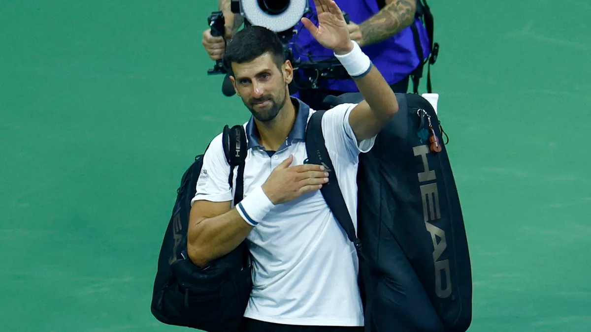 Así ha sido la eliminación de Novak Djokovic en el US Open: de sufrir vómitos hasta 'colapsar' con calambres y dolor